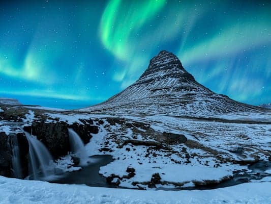 Winterabenteuer Island: Roadtrip unter dem Polarlicht