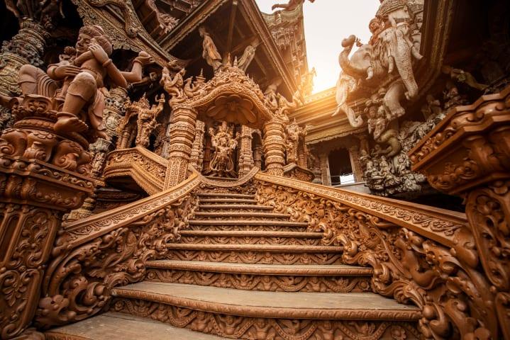 Sanctuary of Truth, marktbezoek en met de veerboot naar Koh Chang thumbnail