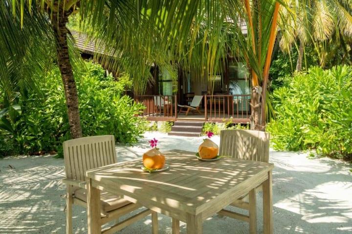 Fiyavalhu Resort Maldives thumbnail
