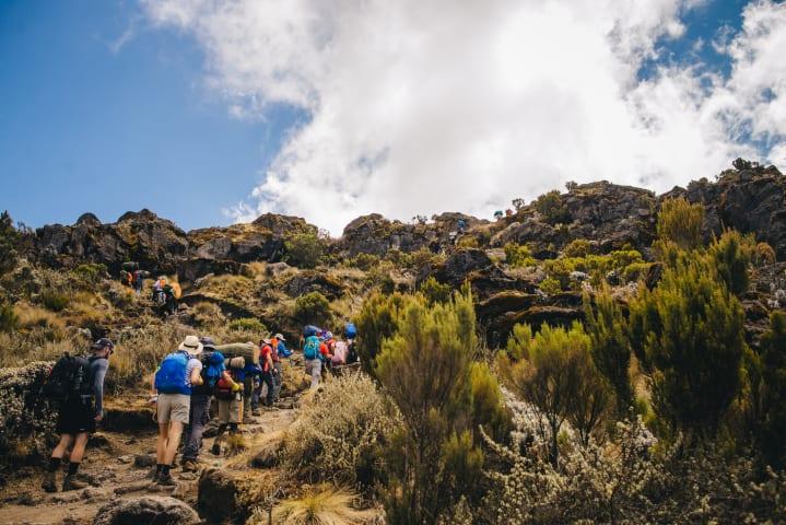 Mt. Meru Trekking: Miriakamba Hütte – Saddle Hut (3.570 m) thumbnail