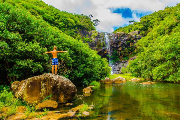 Trekking zu den Tamarind Falls & Beach Hopping thumbnail