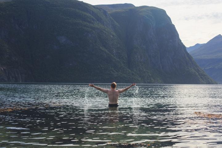 Fjord-Sauna Experience in Flåm thumbnail