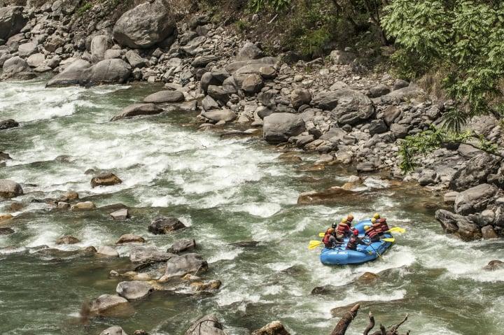 Rafting-Tour auf dem Karnali thumbnail