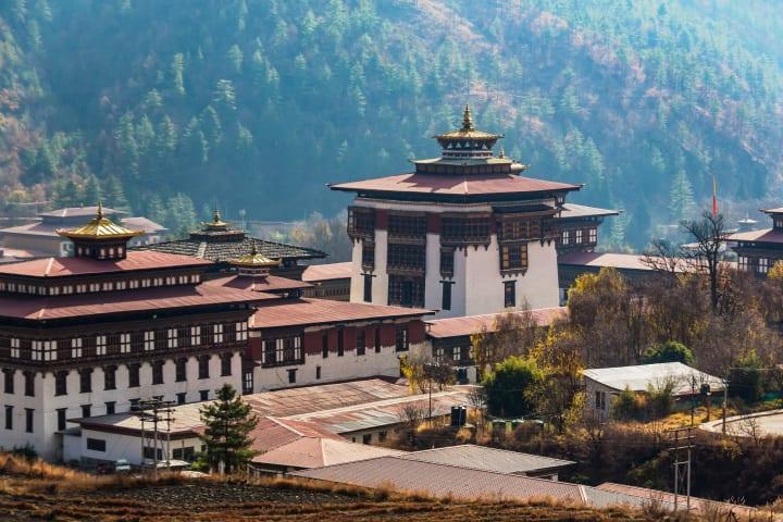 Nationalbibliothek, Malschule & Kloster Tashichho Dzong thumbnail