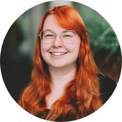 Profile Pia Van Der Does