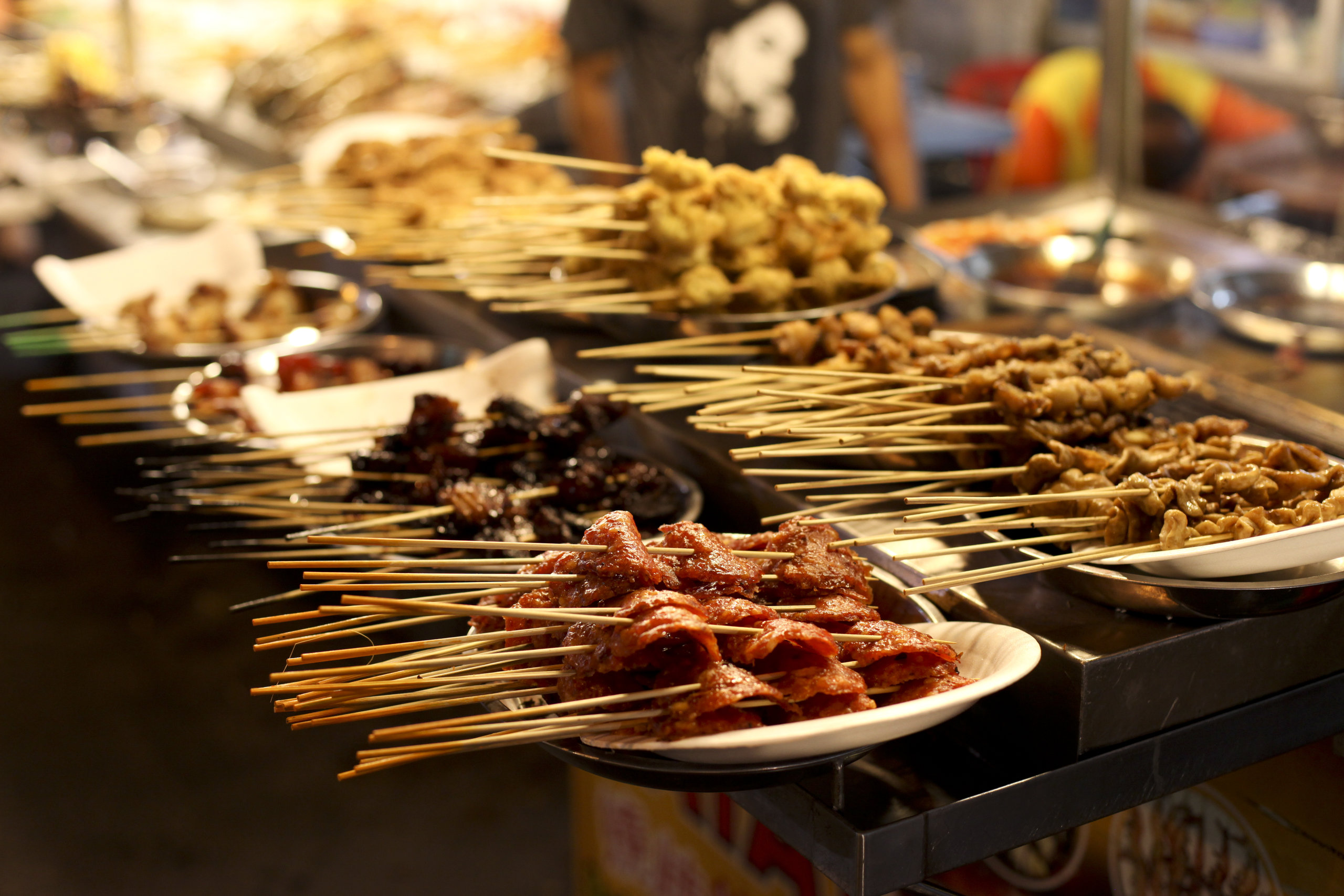 Street food. Малайзия стрит фуд. Куала-Лумпур Малайзия еда. Уличная еда. Малазийская еда.